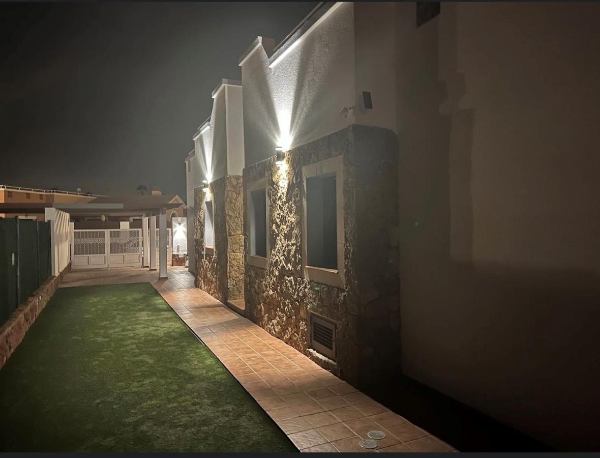 Villa Eva - New To The Market, Fully Refurbished Licensed Villa - Private Pool Caleta De Fuste Exterior foto