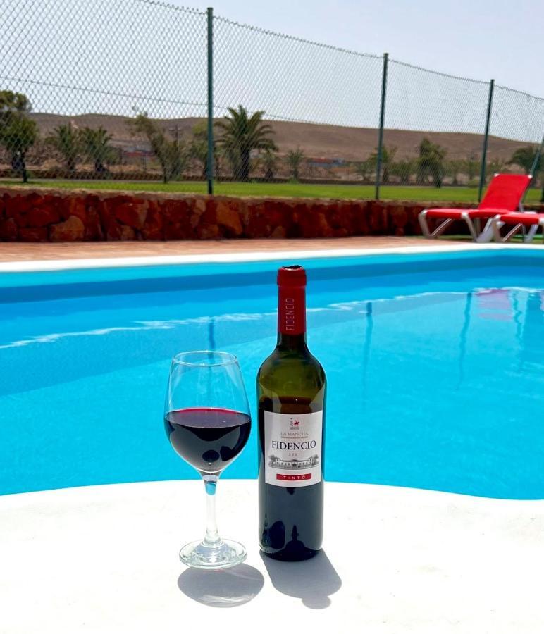 Villa Eva - New To The Market, Fully Refurbished Licensed Villa - Private Pool Caleta De Fuste Exterior foto