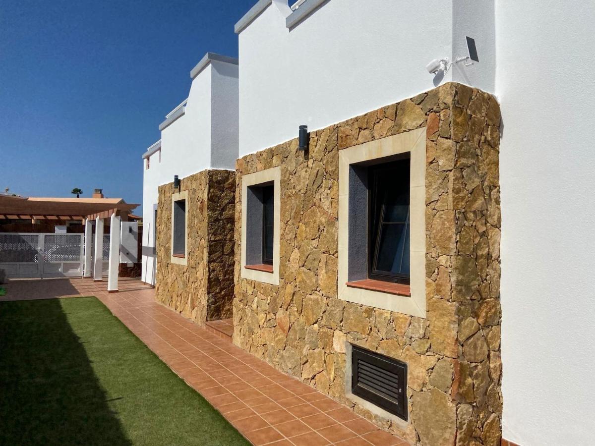 Villa Eva - New To The Market, Fully Refurbished Licensed Villa - Private Pool Caleta De Fuste Exterior foto