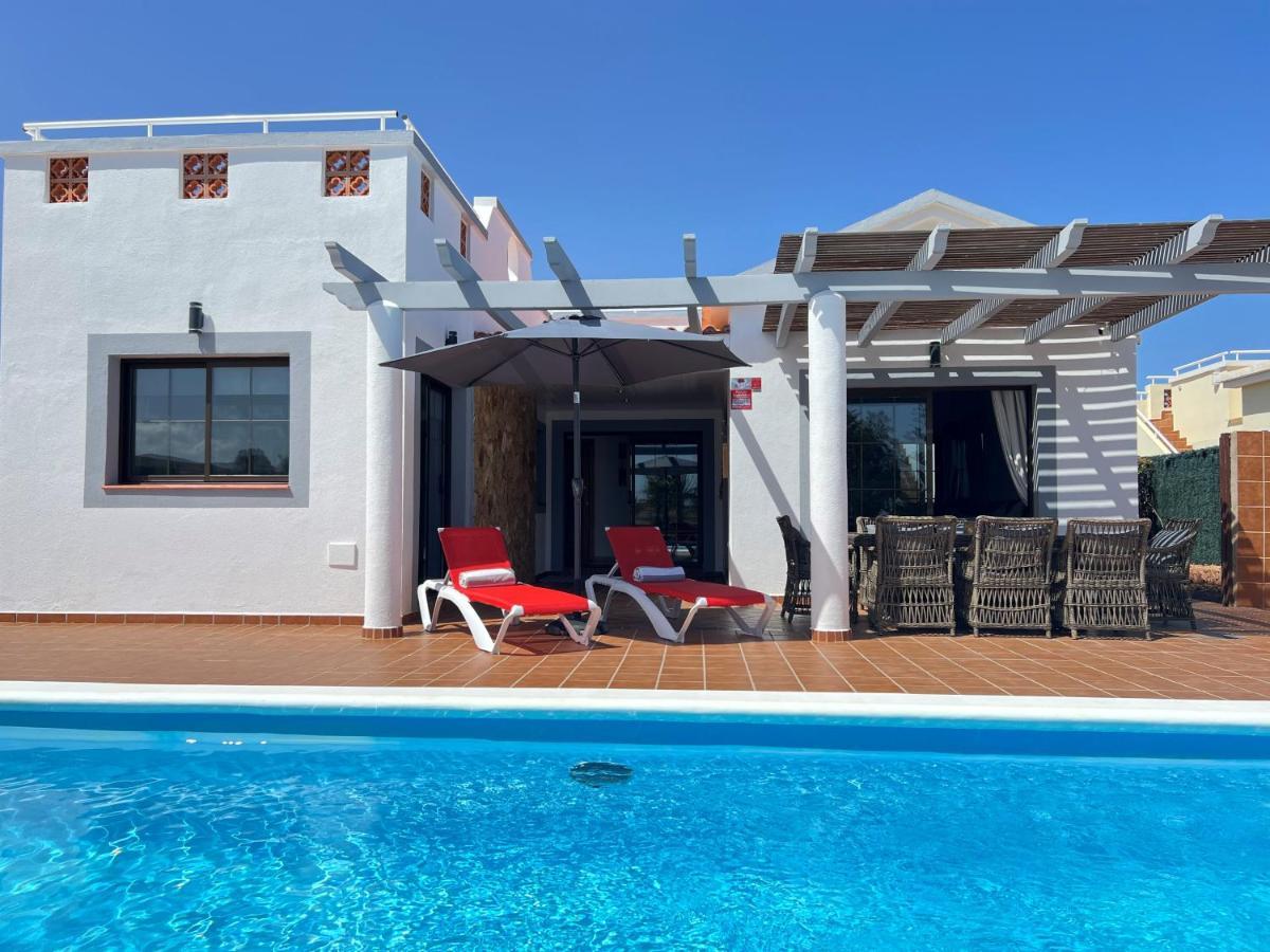 Villa Eva - New To The Market, Fully Refurbished Licensed Villa - Private Pool Caleta De Fuste Exterior foto