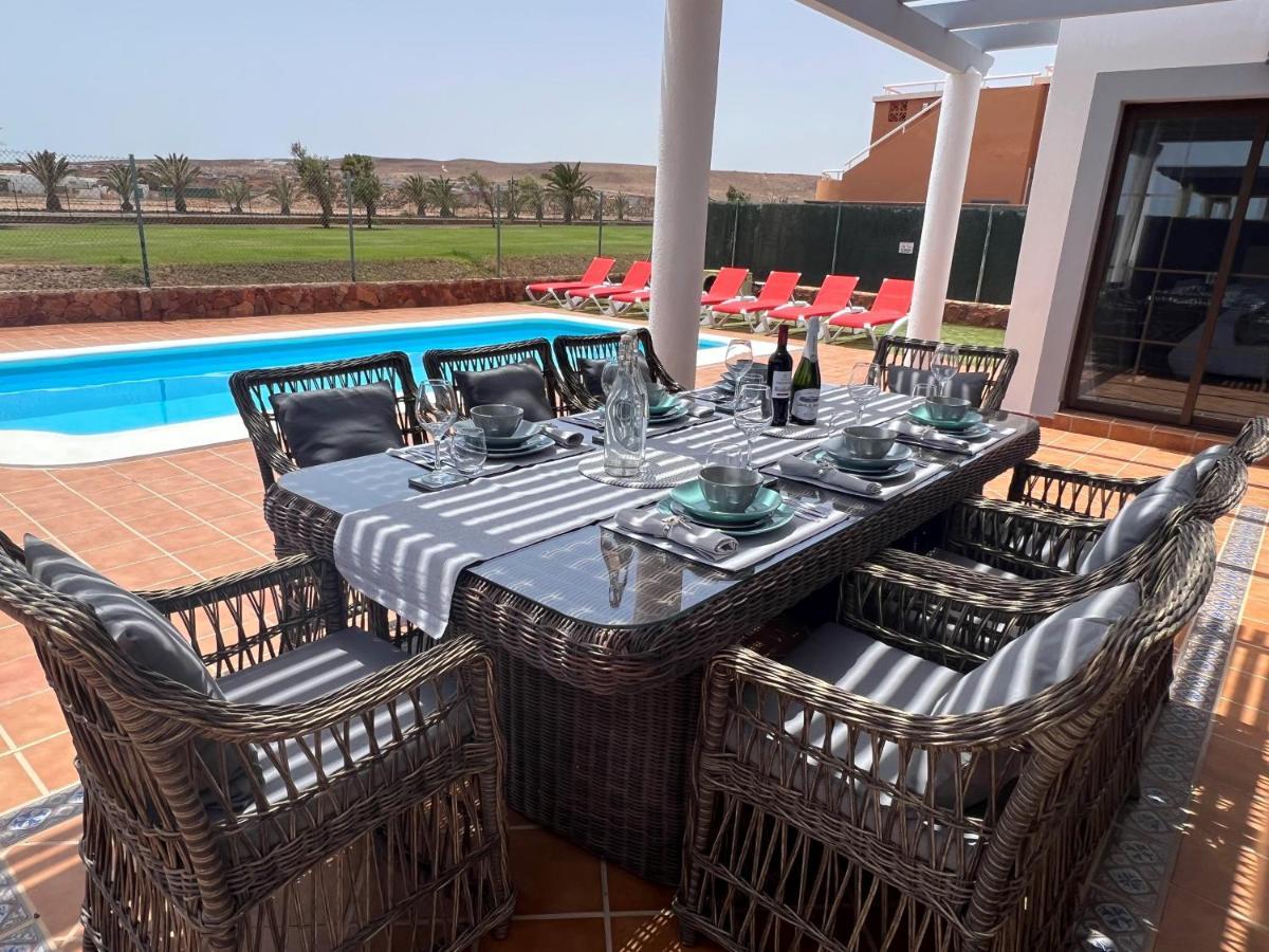 Villa Eva - New To The Market, Fully Refurbished Licensed Villa - Private Pool Caleta De Fuste Exterior foto